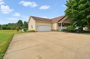 5566 River Rd, Madison, OH 44057 - Photo 4