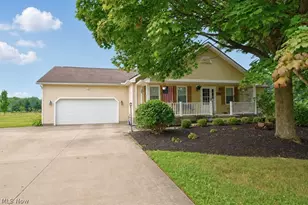 5566 River Rd, Madison, OH 44057 - Photo 2