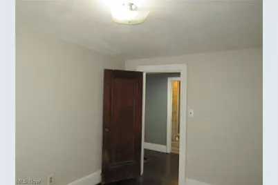 700 Glendora Avenue, Akron, OH 44320 - Photo 10