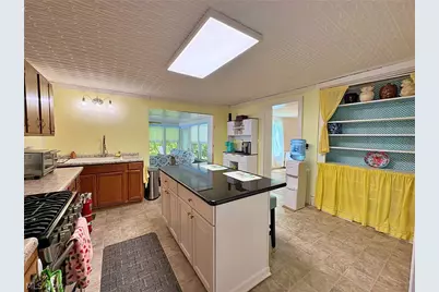 10677 Baumhart Road, Amherst, OH 44001 - Photo 6