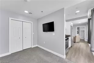 797 E Market St, Akron, OH 44305 - Photo 26