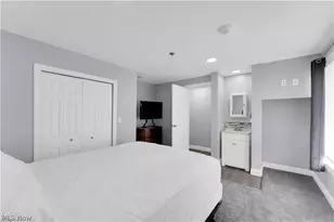 797 E Market St, Akron, OH 44305 - Photo 18