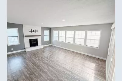 6120 Baldwin Boulevard, Lorain, OH 44053 - Photo 6