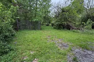 3366 E 130th St, Loveland, OH 44120 - Photo 2