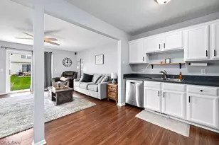 107 Meander Ln, Elyria, OH 44035 - Photo 6