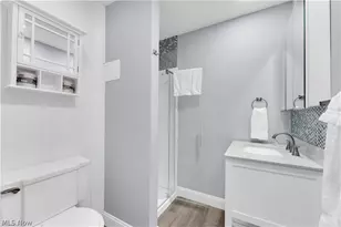 797 E Market St, Akron, OH 44305 - Photo 22