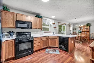 6472 Monroe Ln, North Ridgeville, OH 44039 - Photo 8