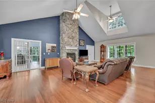 1144 Tanglewood Dr, Mantua, OH 44255 - Photo 6