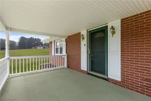 608 South St, Hopedale, OH 43976 - Photo 4