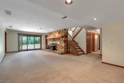 11785 Arbor Glen Drive, Chardon, OH 44024 - Photo 6