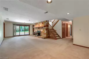 11785 Arbor Glen Dr, Chardon, OH 44024 - Photo 6