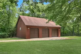 11785 Arbor Glen Dr, Chardon, OH 44024 - Photo 40