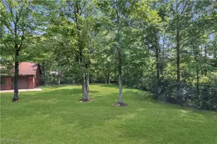 11785 Arbor Glen Dr, Chardon, OH 44024 - Photo 38