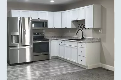 1905 Stewart Avenue, Cambridge, OH 43725 - Photo 2
