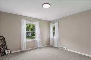 143 Conrad St, Barberton, OH 44203 - Photo 12