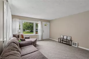143 Conrad St, Barberton, OH 44203 - Photo 4