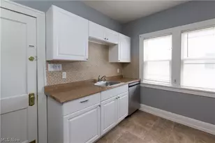 2169 Olive Ave, Oakwood, OH 44107 - Photo 10