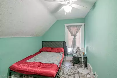 1043 Silvercrest Avenue, Akron, OH 44314 - Photo 18