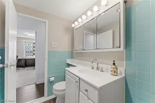 12520 Edgewater Dr, Oakwood, OH 44107 - Photo 18