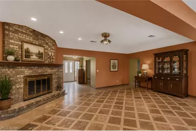 8935 Oberlin Road, Elyria, OH 44035 - Photo 2