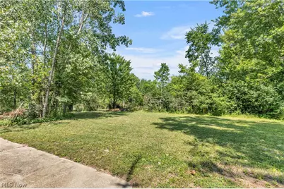 8935 Oberlin Road, Elyria, OH 44035 - Photo 18