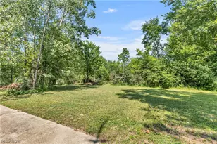 8935 Oberlin Rd, Elyria, OH 44035 - Photo 18