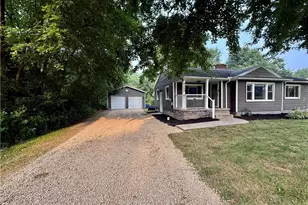 6550 Manchester Rd, New Franklin, OH 44216 - Photo 2