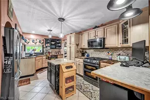 323 E Beech St, Alliance, OH 44601 - Photo 4