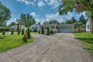 323 E Beech St, Alliance, OH 44601 - Photo 2
