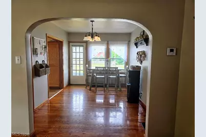 208 E Union Avenue, West Lafayette, OH 43845 - Photo 6