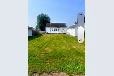 208 E Union Avenue, West Lafayette, OH 43845 - Photo 2