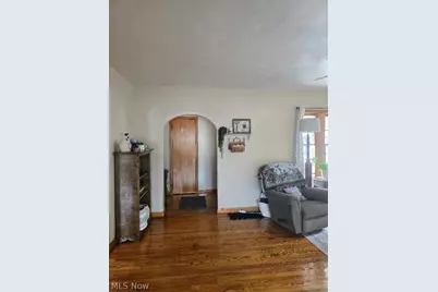 208 E Union Avenue, West Lafayette, OH 43845 - Photo 4