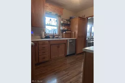 208 E Union Avenue, West Lafayette, OH 43845 - Photo 8