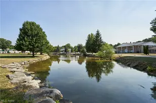2 Meadowlawn Dr, Mentor, OH 44060 - Photo 48