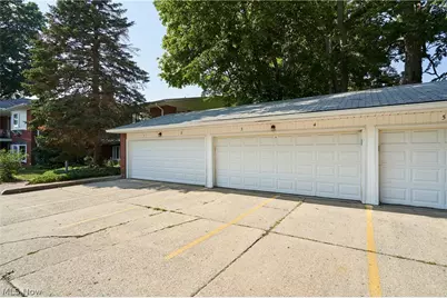 2 Meadowlawn Drive #4, Mentor, OH 44060 - Photo 16