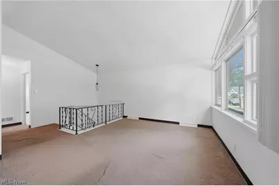 1320 Carnegie Avenue, Akron, OH 44314 - Photo 4