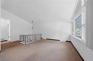 1320 Carnegie Ave, Akron, OH 44314 - Photo 4