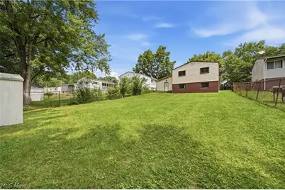 1320 Carnegie Avenue, Akron, OH 44314 - Photo 16