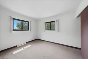 1320 Carnegie Ave, Akron, OH 44314 - Photo 8