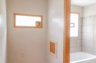 665 Thayer St, Akron, OH 44310 - Photo 18
