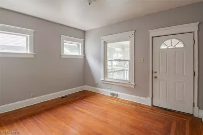 665 Thayer Street, Akron, OH 44310 - Photo 4
