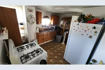 3747 Bosworth Road, Loveland, OH 44111 - Photo 2