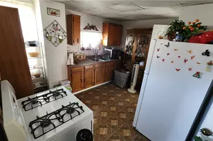 3747 Bosworth Rd, Loveland, OH 44111 - Photo 2
