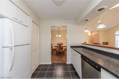 5211 Parkhurst Drive, Sheffield Village, OH 44054 - Photo 14