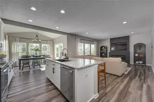 8133 Ashford Cir, North Ridgeville, OH 44039 - Photo 8