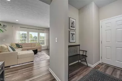8133 Ashford Circle, North Ridgeville, OH 44039 - Photo 14