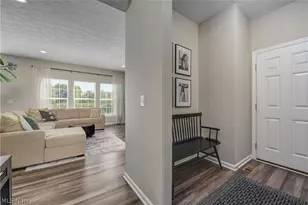 8133 Ashford Cir, North Ridgeville, OH 44039 - Photo 14