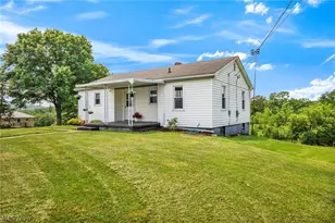 2557 Fernwood Rd, Wintersville, OH 43953 - Photo 2