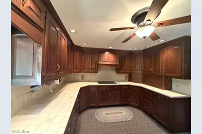 3883 Croydon Drive NW, Canton, OH 44718 - Photo 4