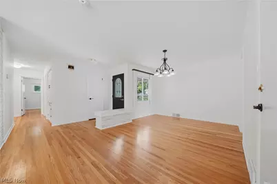 3426 Parkridge Circle NW, Canton, OH 44718 - Photo 12